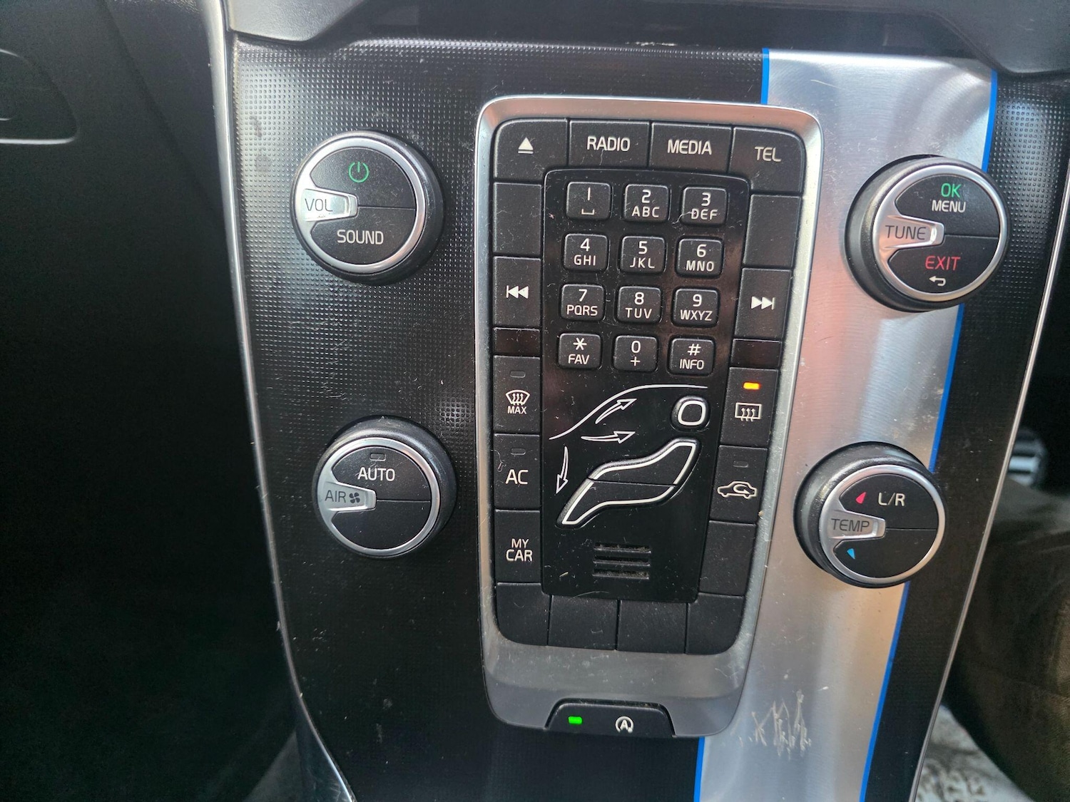 Used Volvo V40 2016 for sale - 77155766: Photo 15