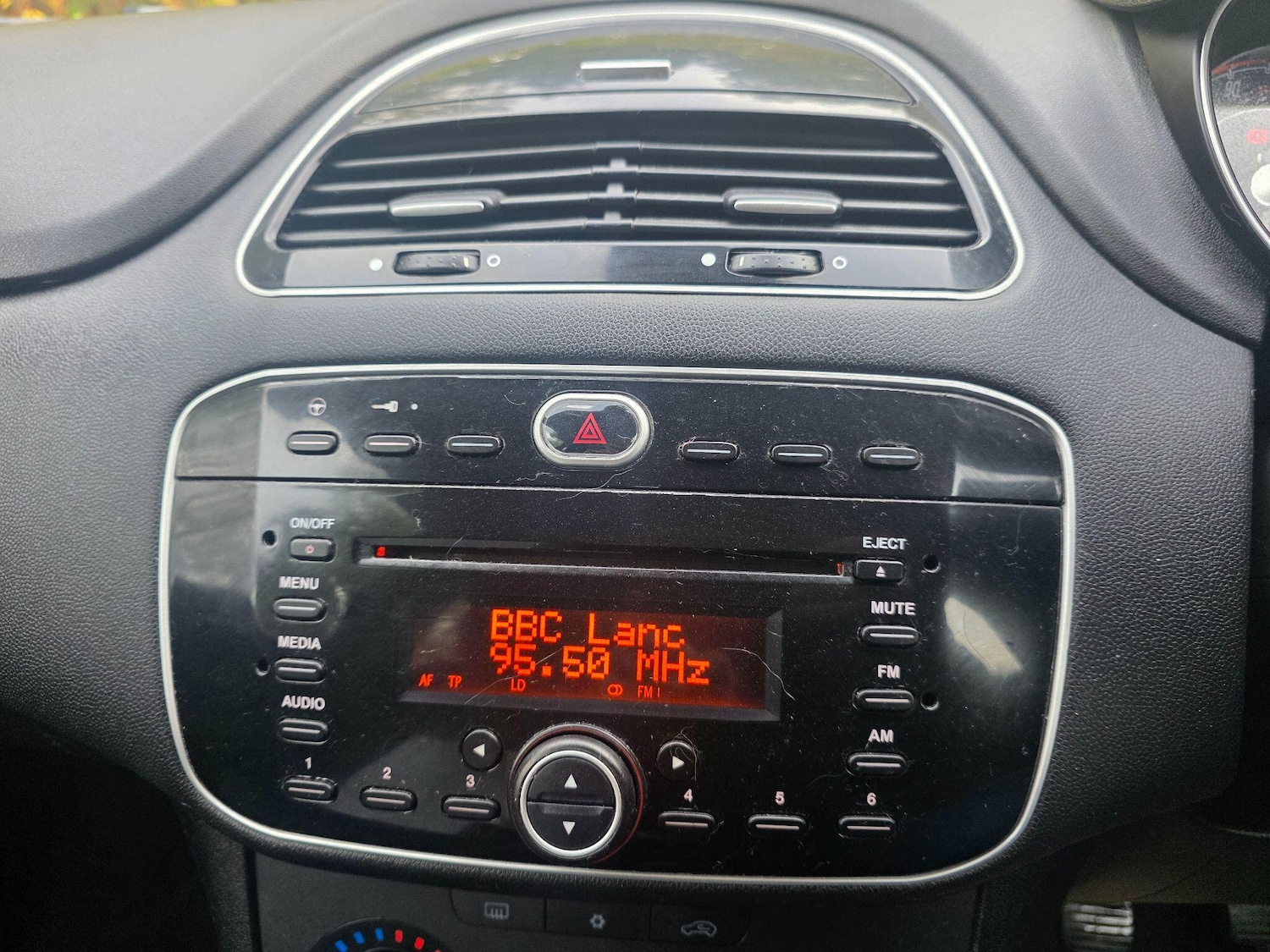 Used Fiat Punto 2014 for sale - 76441279: Photo 14