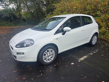Used Fiat Punto 2014 for sale - 76441279: Photo