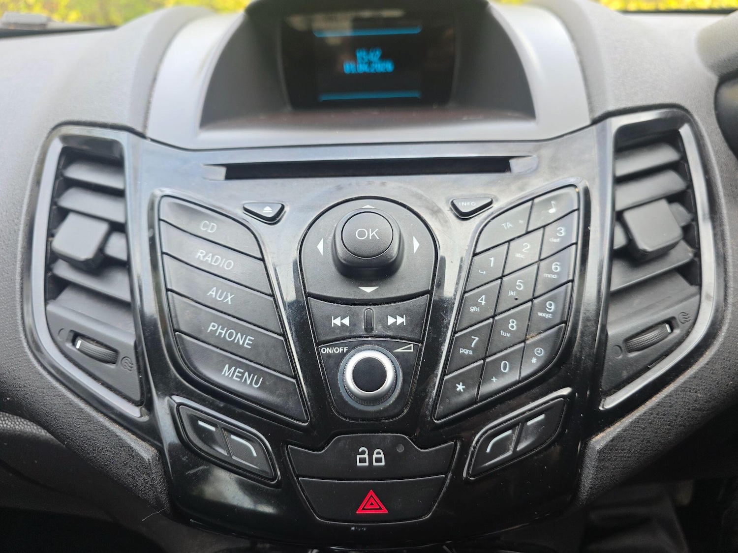 Used Ford Fiesta 2014 for sale - 78100351: Photo 14