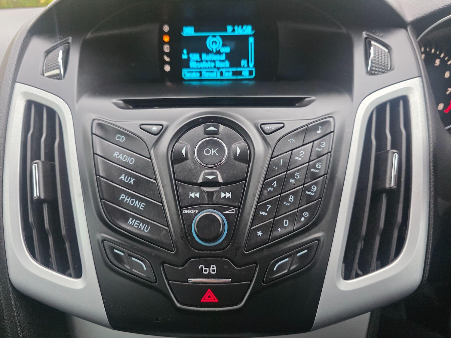 Used Ford Focus 2014 for sale - 78020242: Photo 14