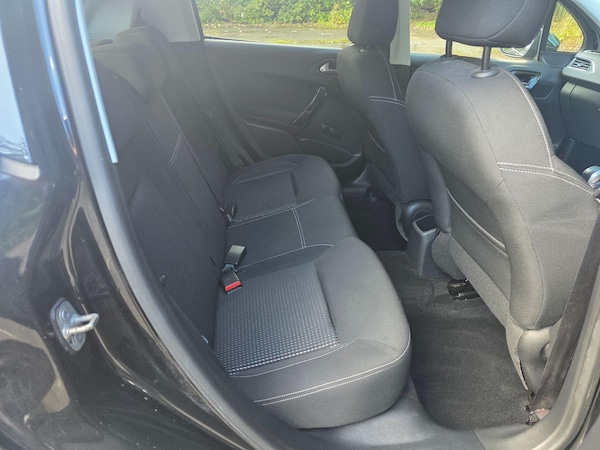 Used Peugeot 208 2017 for sale - 76122915: Photo 10