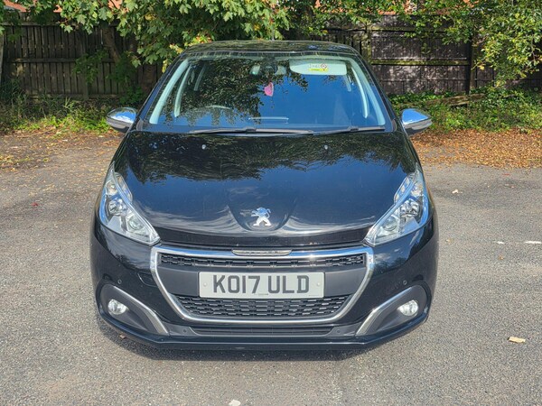Used Peugeot 208 2017 for sale - 76122915: Photo 2