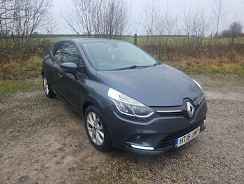 Used Renault Clio 2018 for sale - 77039994: Photo