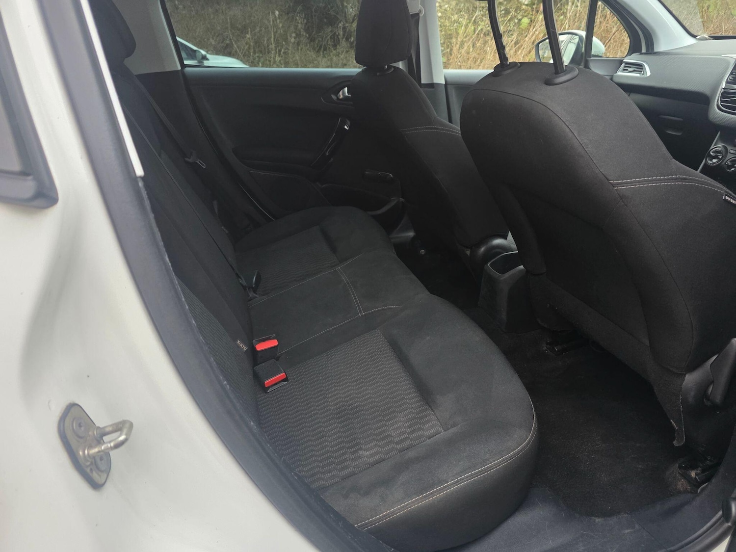 Used Peugeot 208 2016 for sale - 77838980: Photo 10