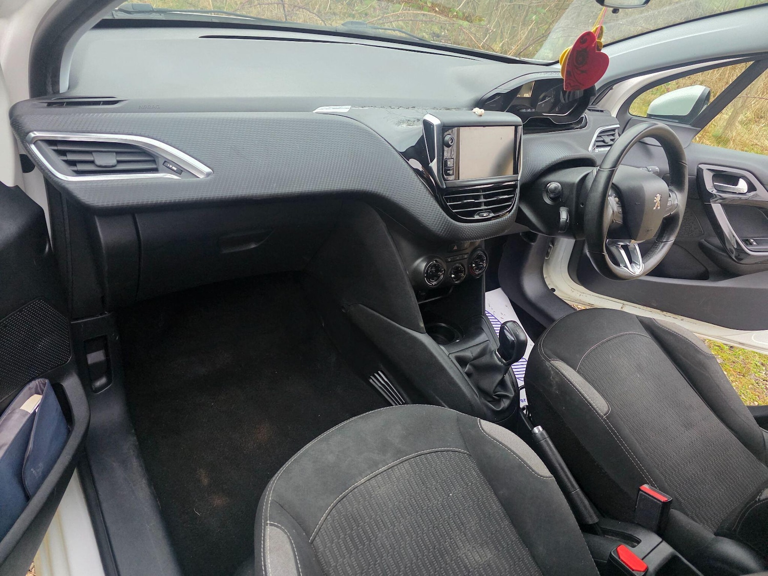 Used Peugeot 208 2016 for sale - 77838980: Photo 12