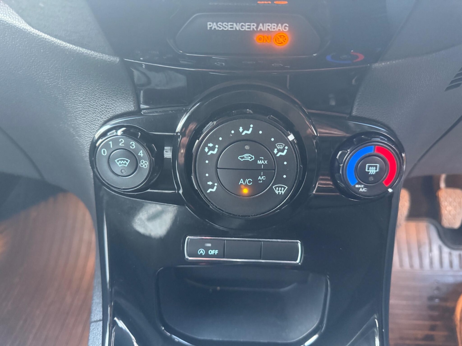 Used Ford Fiesta 2015 for sale - 76850413: Photo 18