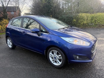 2015 (15) - 1.0 EcoBoost Zetec 5dr