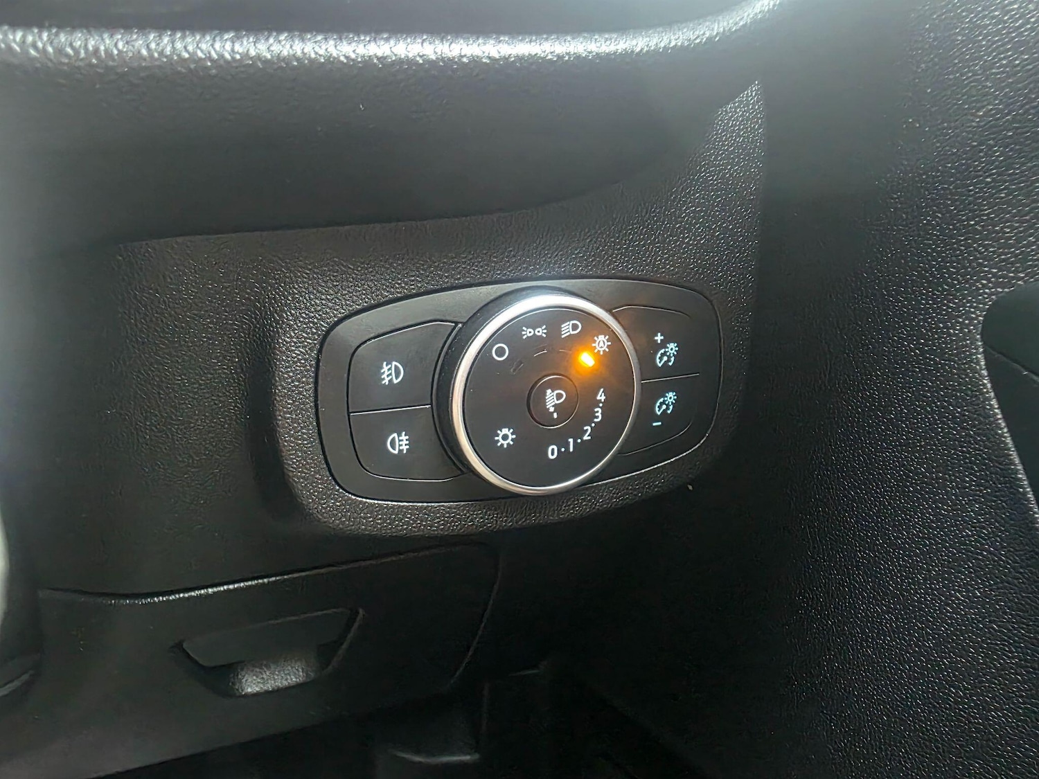 Used Ford Fiesta 2018 for sale - 76122746: Photo 20