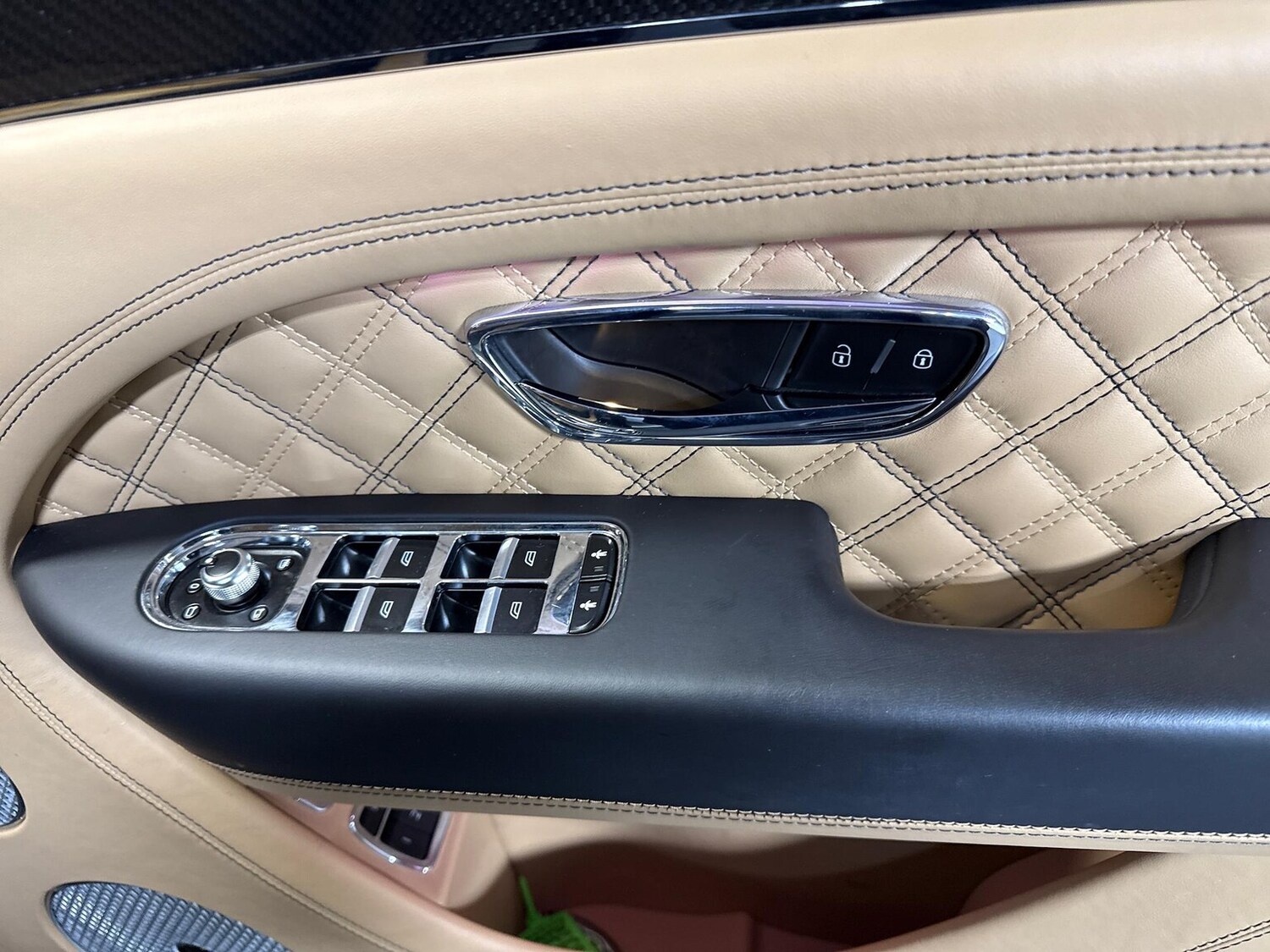 Used Bentley Bentayga 2022 for sale - 76974506: Photo 33