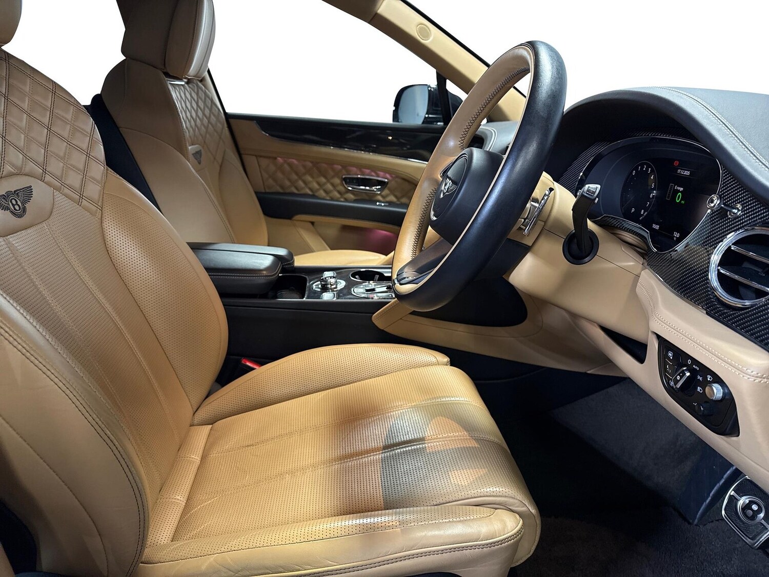 Used Bentley Bentayga 2022 for sale - 76974506: Photo 35