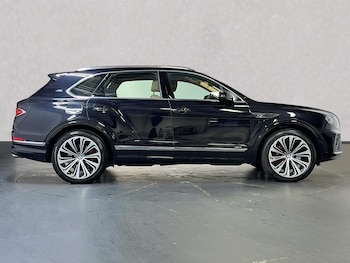 Used Bentley Bentayga 2022 for sale - 76974506: Photo
