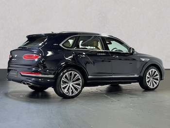 Used Bentley Bentayga 2022 for sale - 76974506: Photo