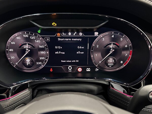 Used Bentley Continental 2025 for sale - 76263309: Photo 17