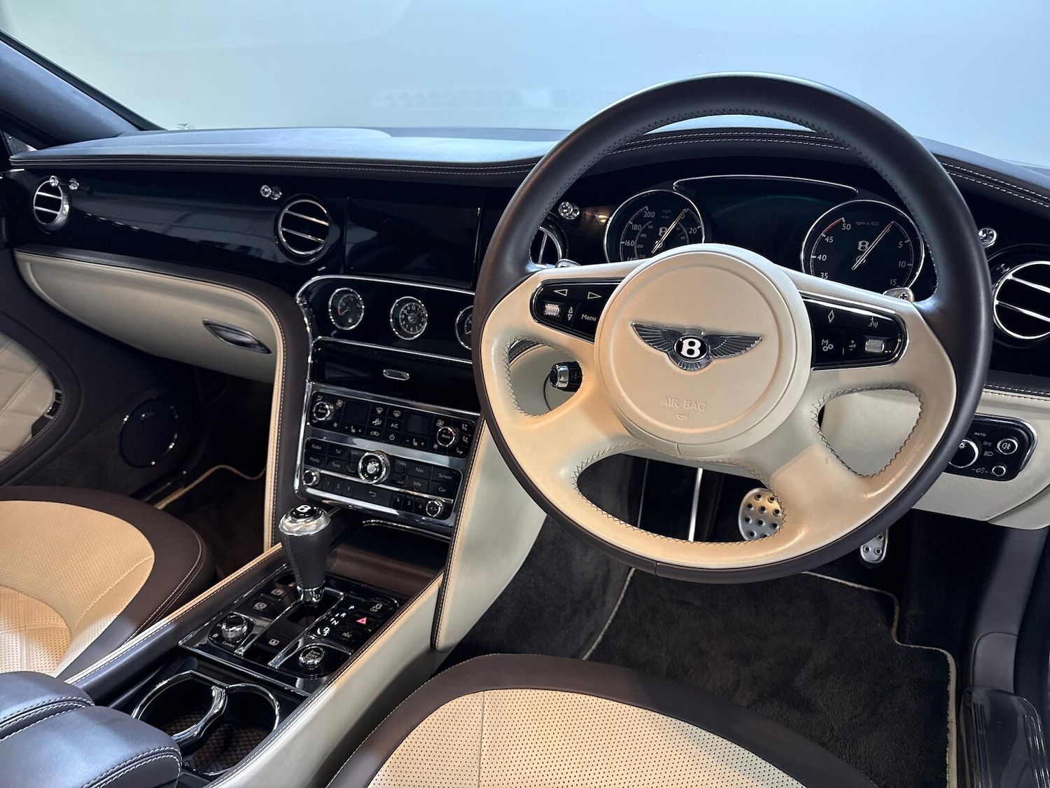 Used Bentley Mulsanne 2016 for sale - 76490754: Photo 28