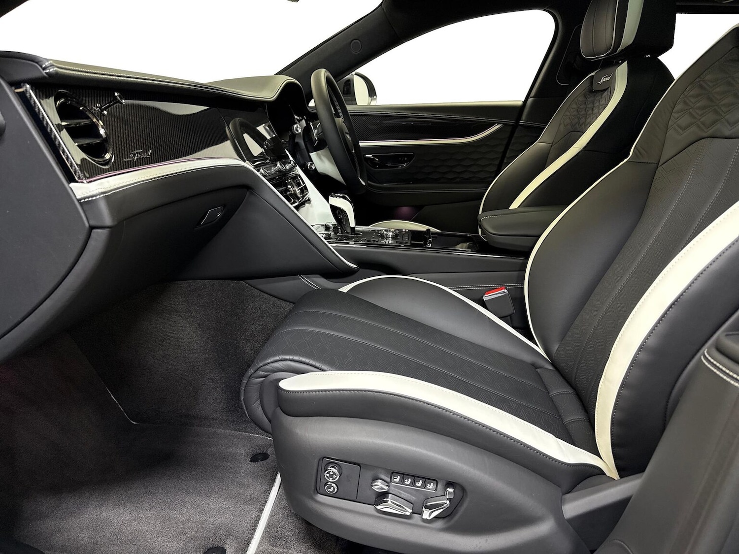 Used Bentley Flying Spur 2025 for sale - 76292956: Photo 15