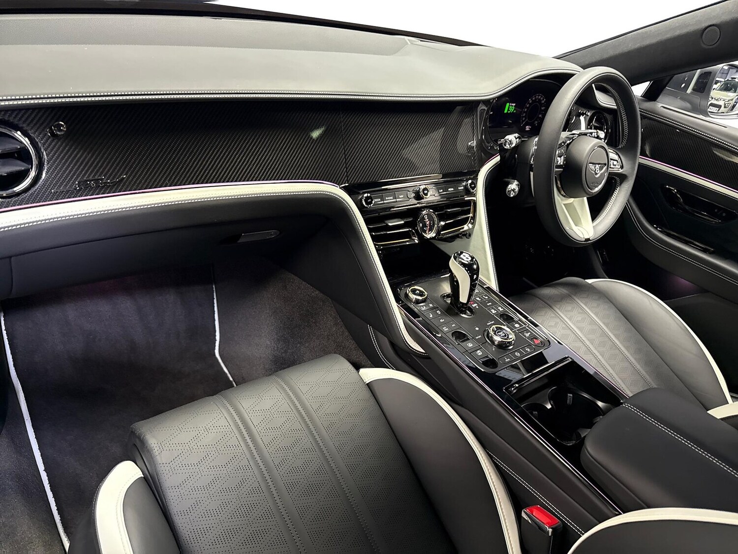 Used Bentley Flying Spur 2025 for sale - 76292956: Photo 16