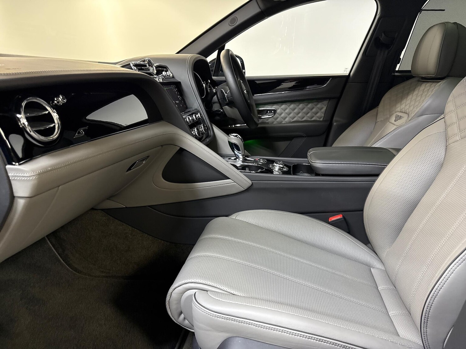 Used Bentley Bentayga 2024 for sale - 77489565: Photo 20