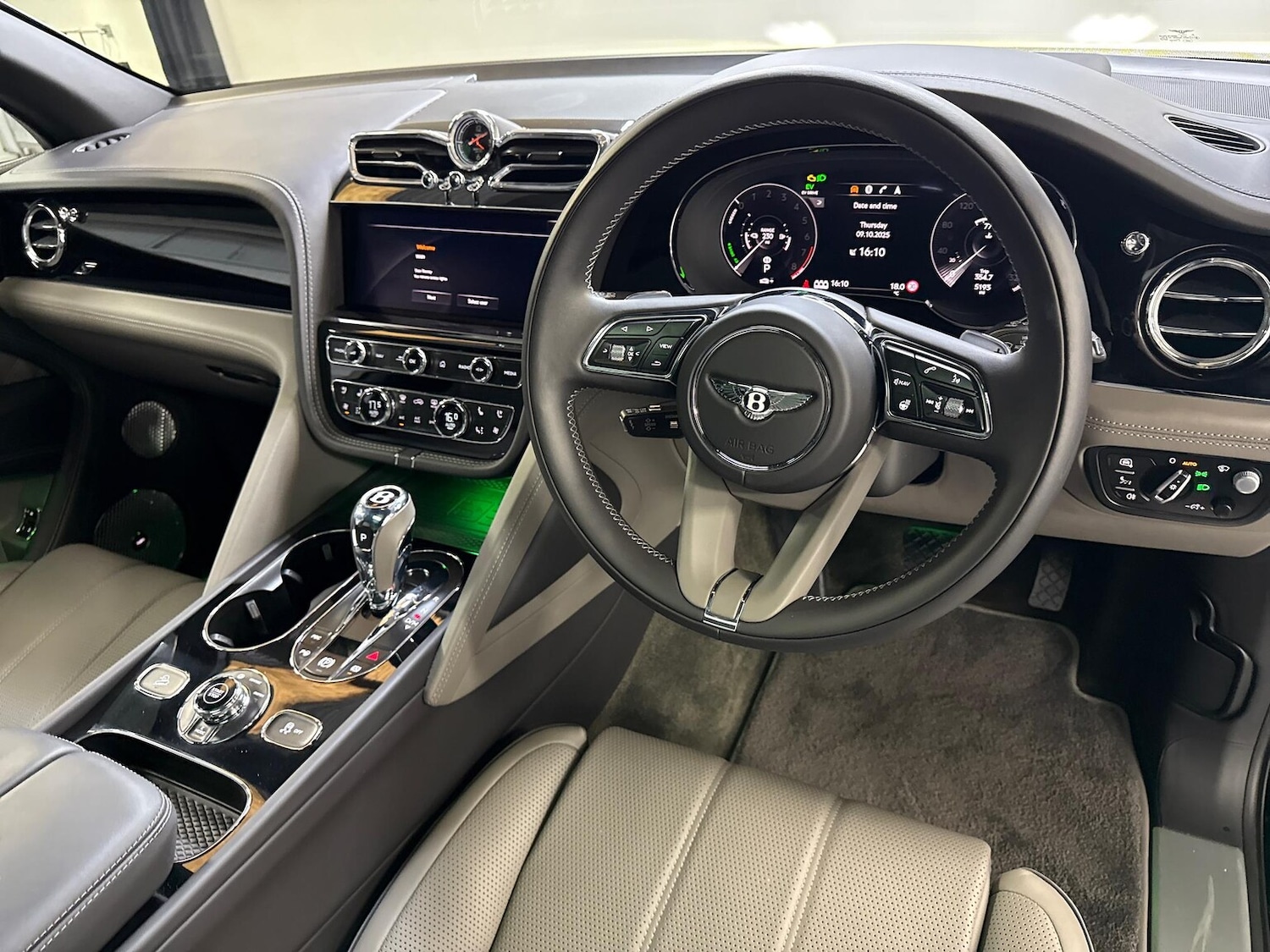 Used Bentley Bentayga 2024 for sale - 77489565: Photo 25