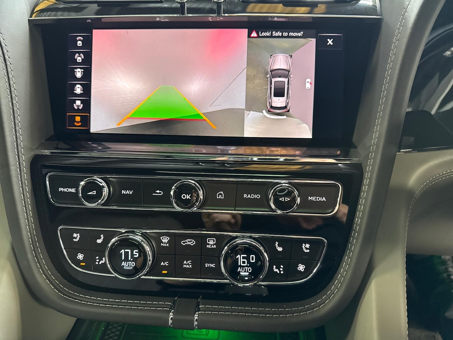 Used Bentley Bentayga 2024 for sale - 77489565: Photo 30