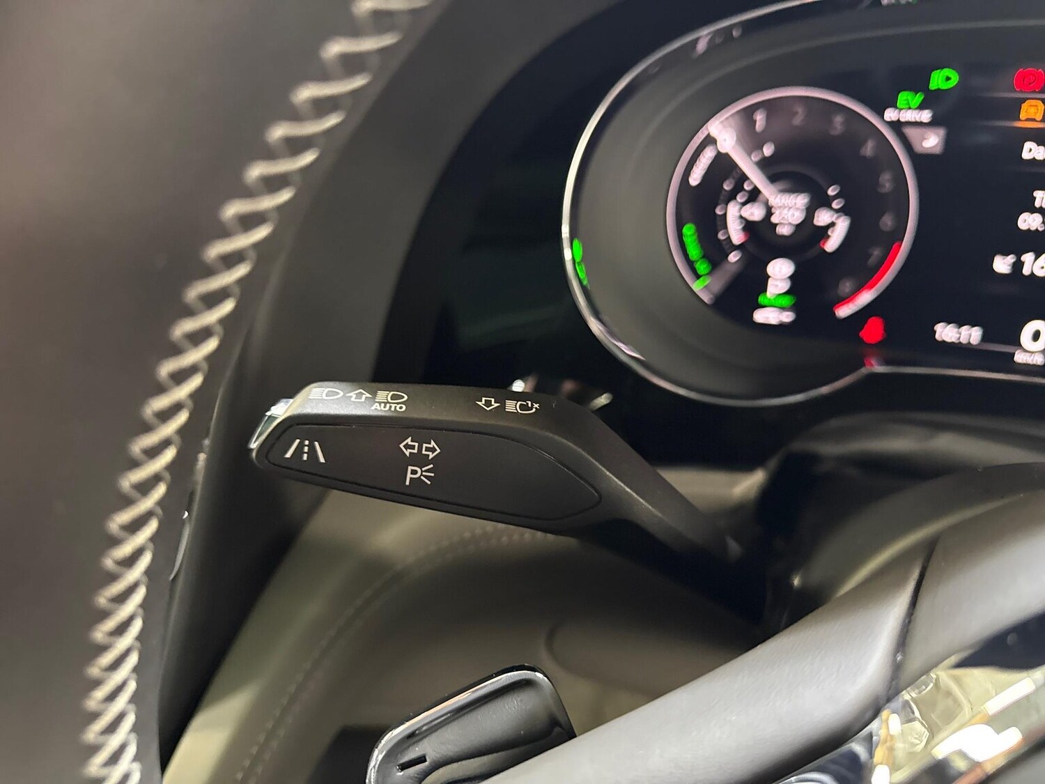 Used Bentley Bentayga 2024 for sale - 77489565: Photo 33