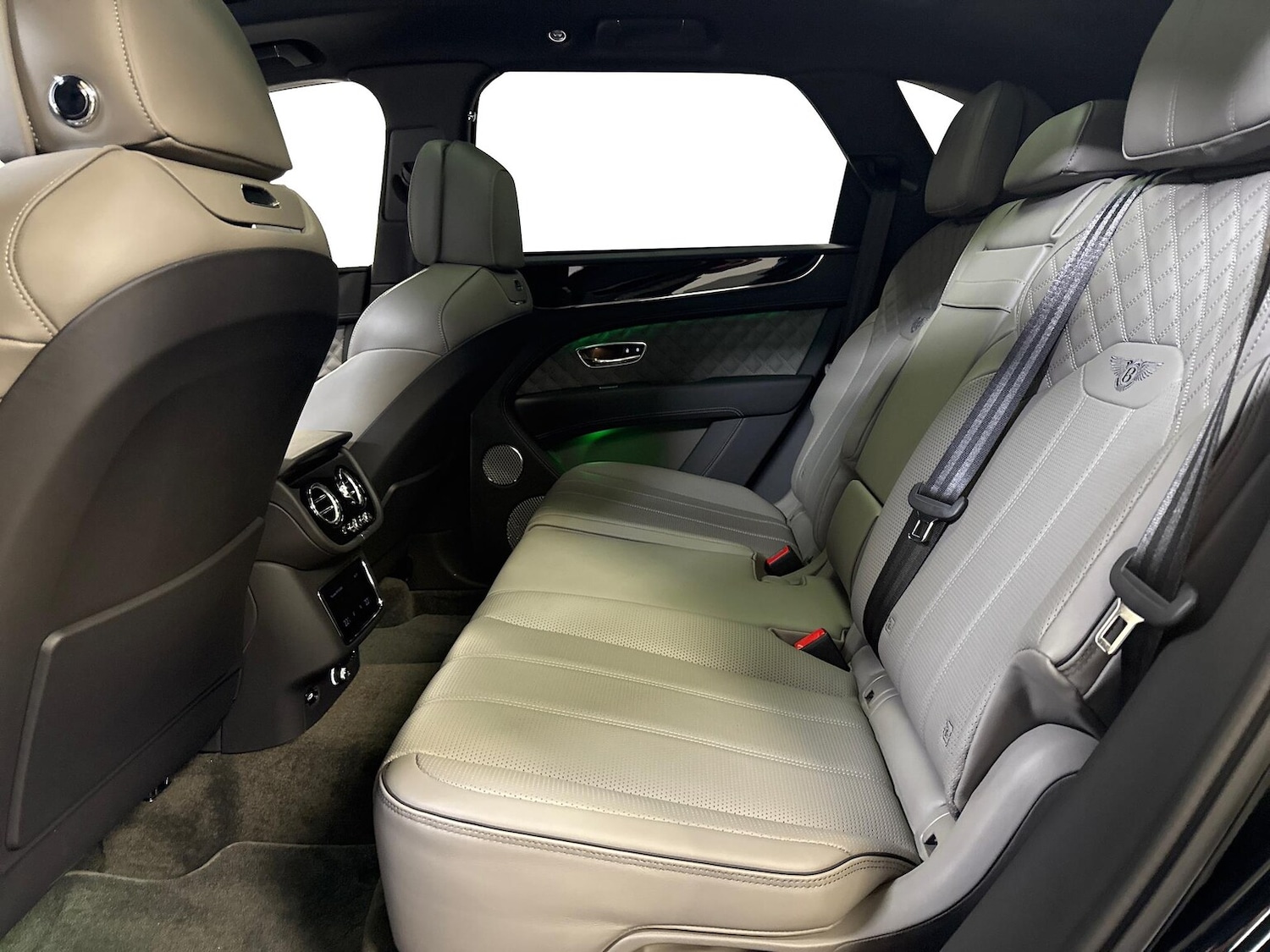 Used Bentley Bentayga 2024 for sale - 77489565: Photo 35