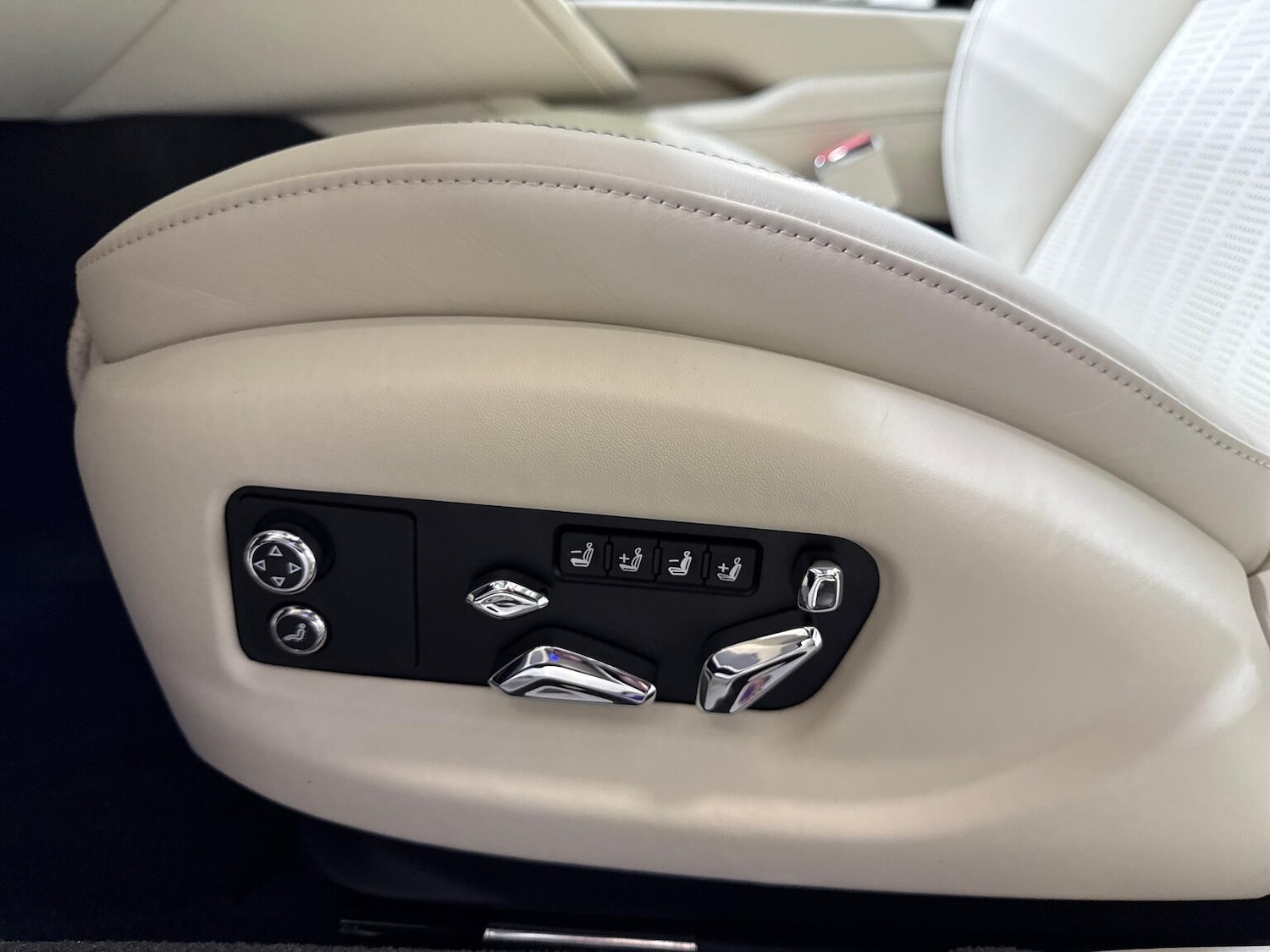 Used Bentley Flying Spur 2022 for sale - 77676339: Photo 22