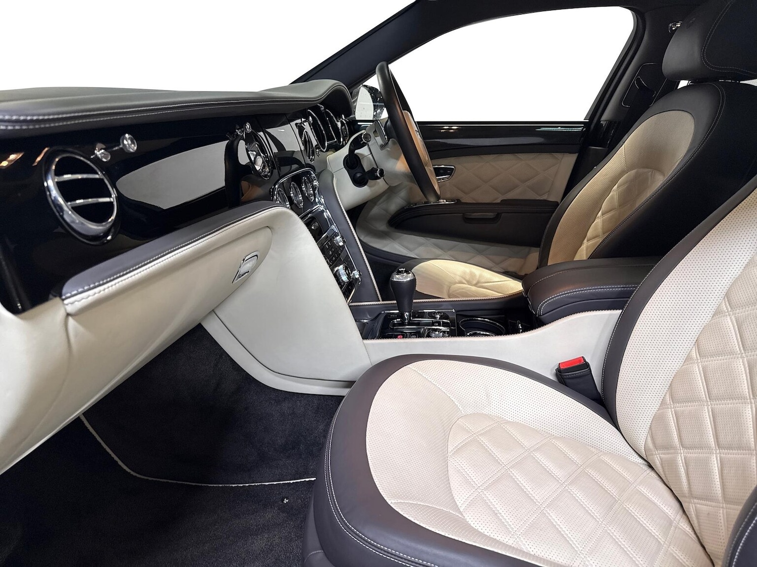 Used Bentley Mulsanne 2016 for sale - 77489558: Photo 24