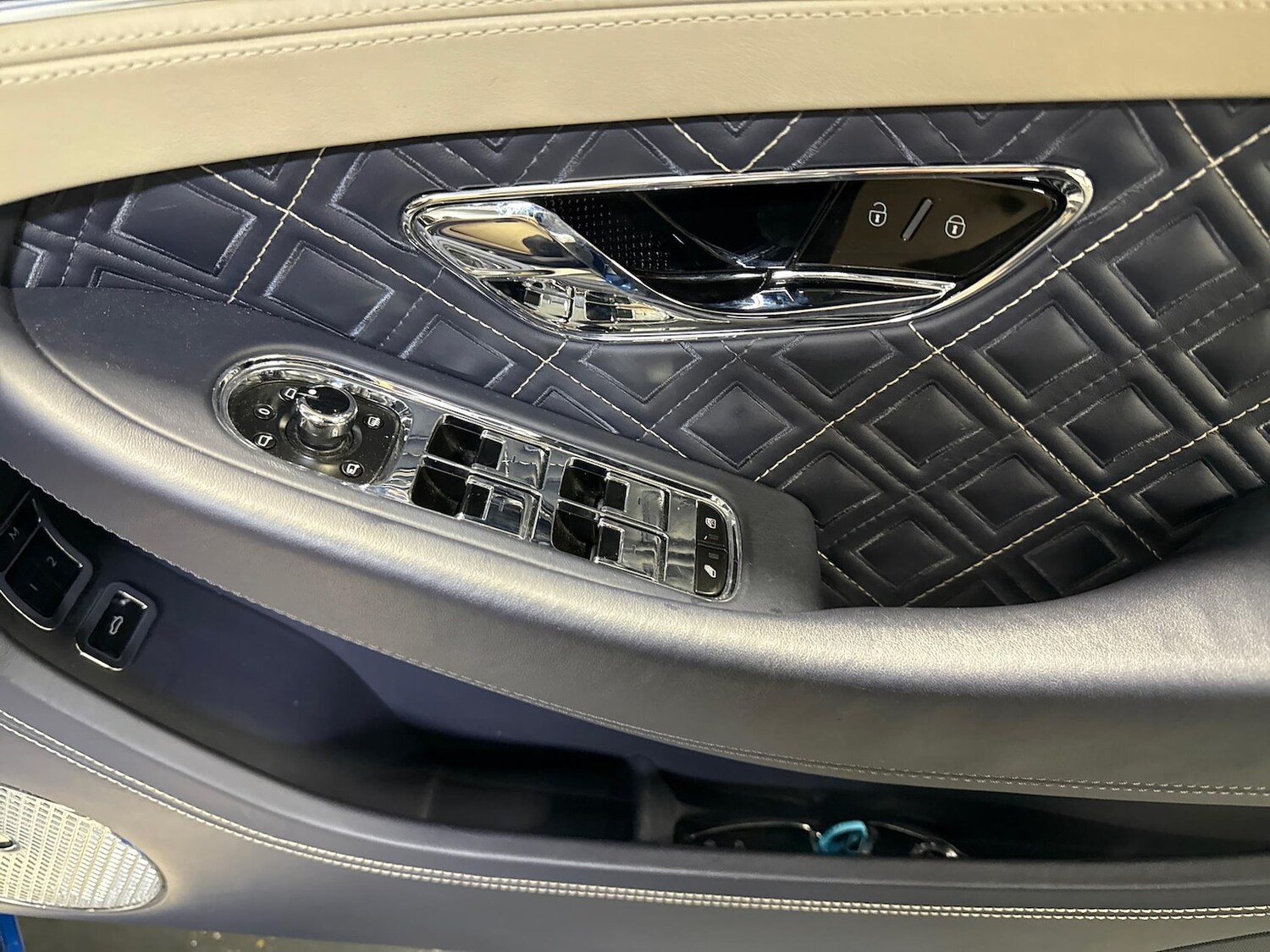 Used Bentley Continental 2019 for sale - 76353622: Photo 27