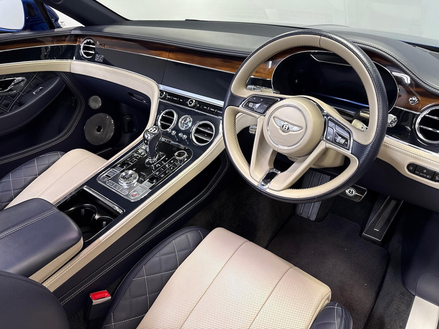 Used Bentley Continental 2019 for sale - 76353622: Photo 31