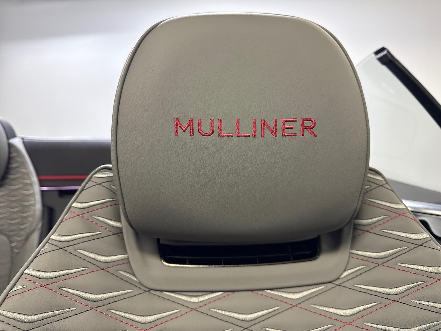 Used Bentley Continental 2025 for sale - 76706442: Photo 21