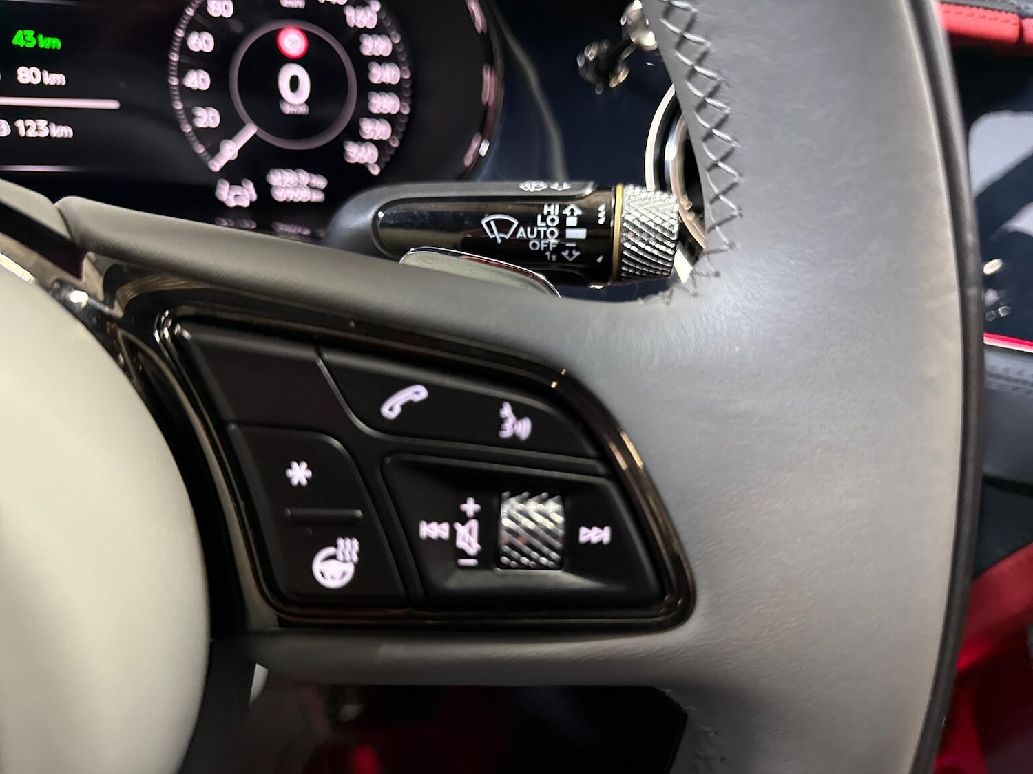 Used Bentley Continental 2025 for sale - 76706442: Photo 33