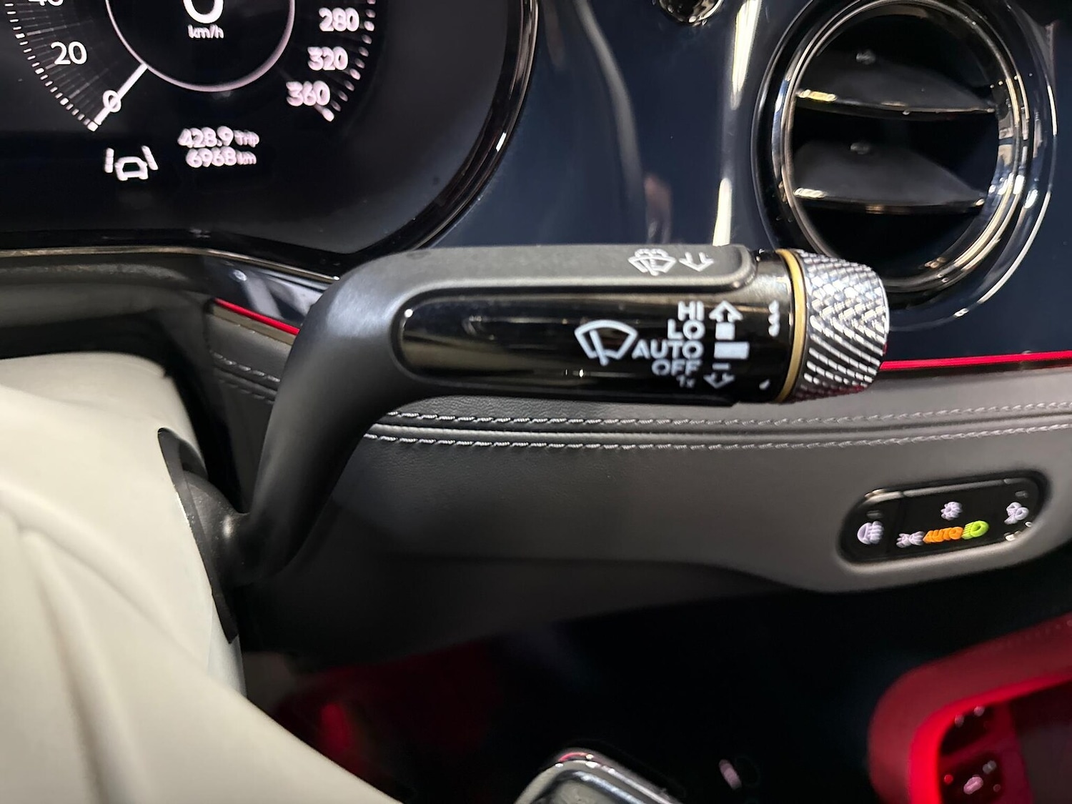 Used Bentley Continental 2025 for sale - 76706442: Photo 34