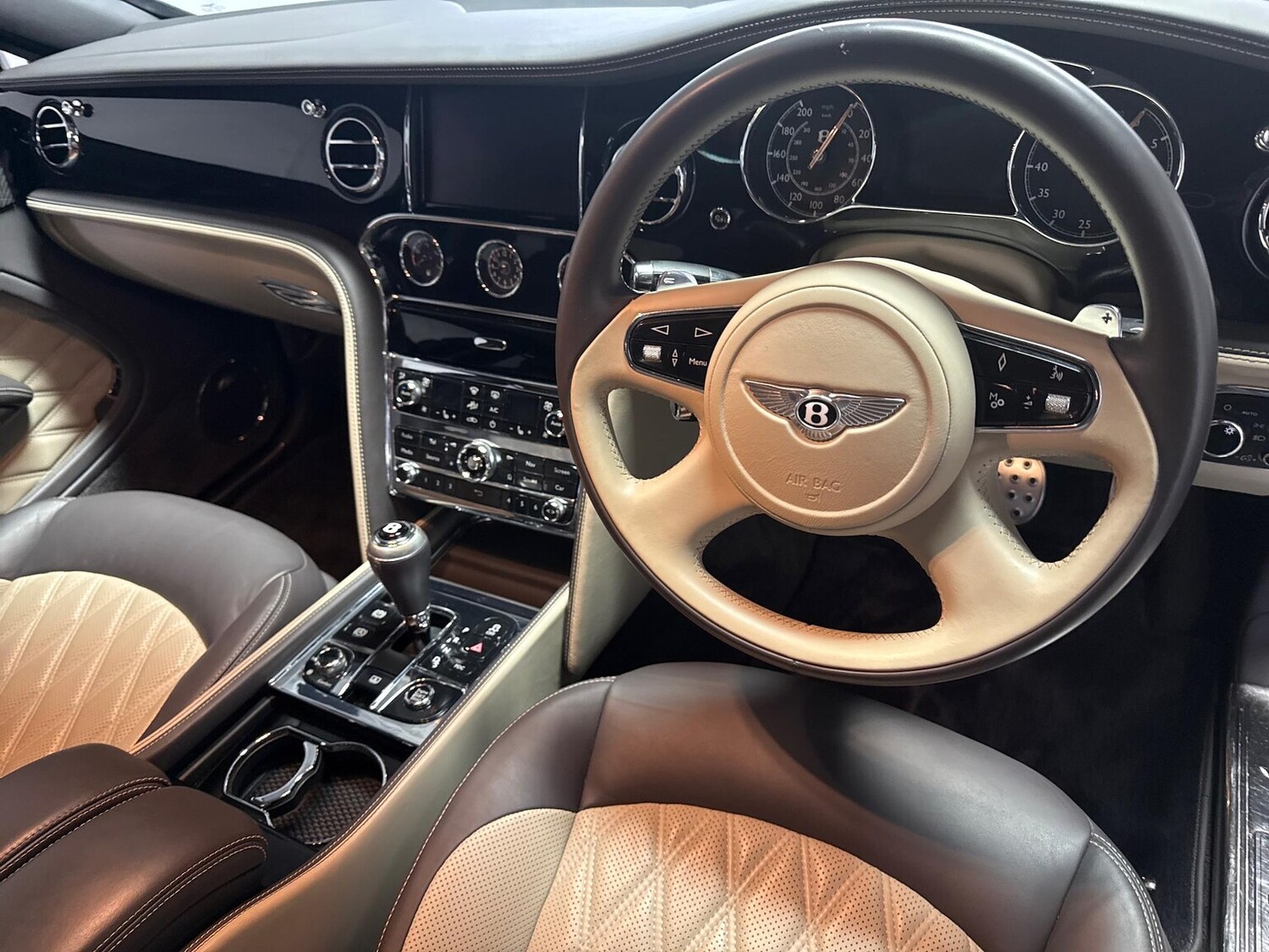 Used Bentley Mulsanne 2018 for sale - 78139515: Photo 23