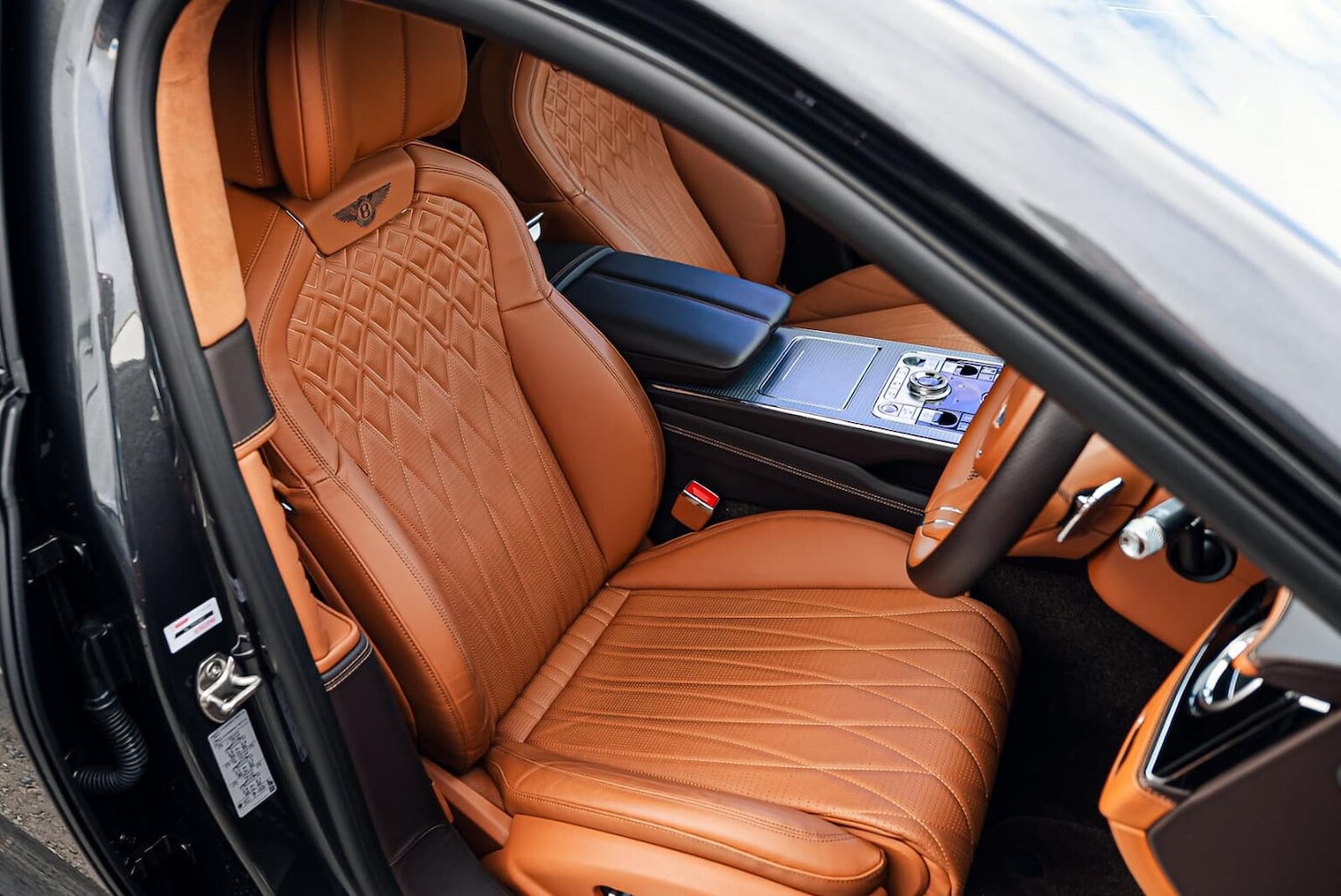 Used Bentley Flying Spur 2025 for sale - 76352532: Photo 32