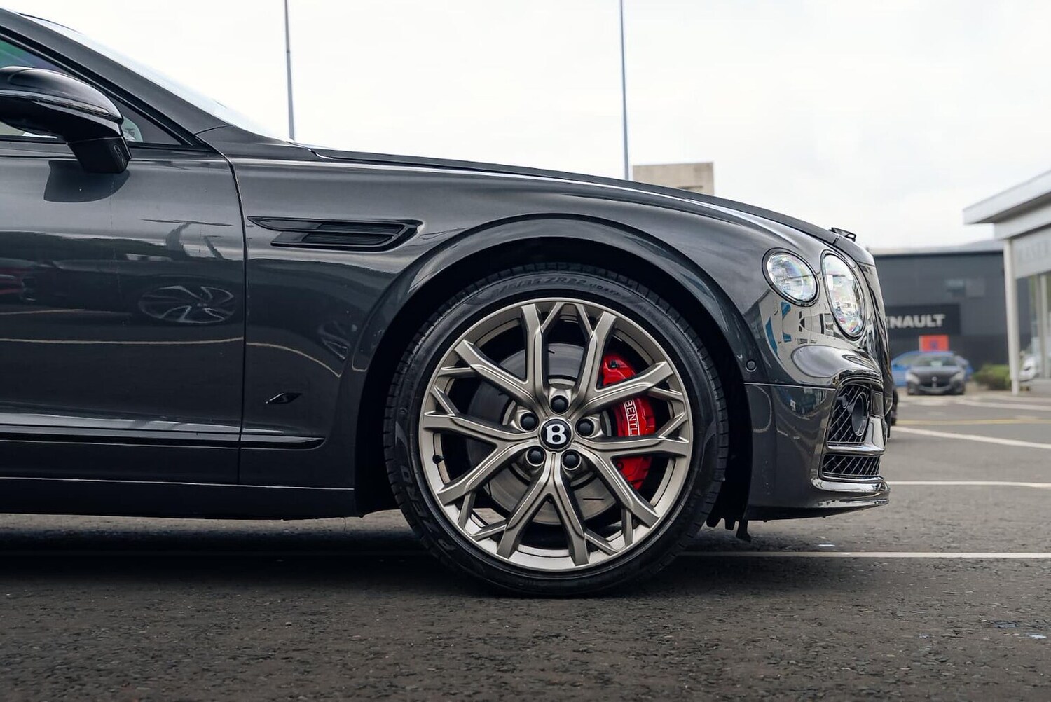 Used Bentley Flying Spur 2025 for sale - 76352532: Photo 8