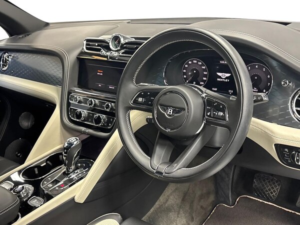 Used Bentley Bentayga 2024 for sale - 75481893: Photo 17