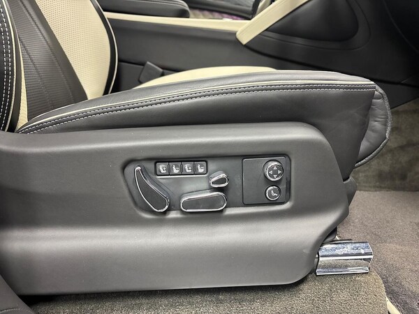 Used Bentley Bentayga 2024 for sale - 75481893: Photo 24