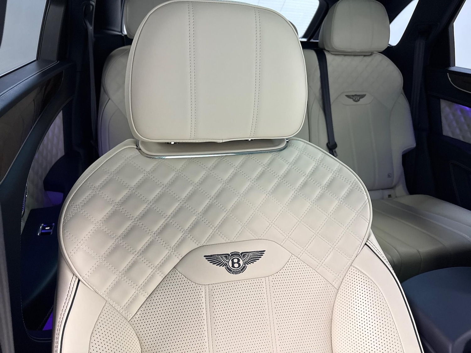 Used Bentley Bentayga 2022 for sale - 76492439: Photo 29