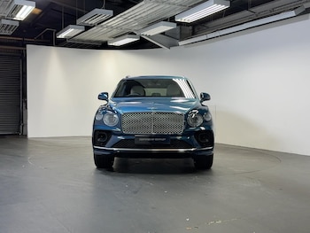 Used Bentley Bentayga 2022 for sale - 76492439: Photo