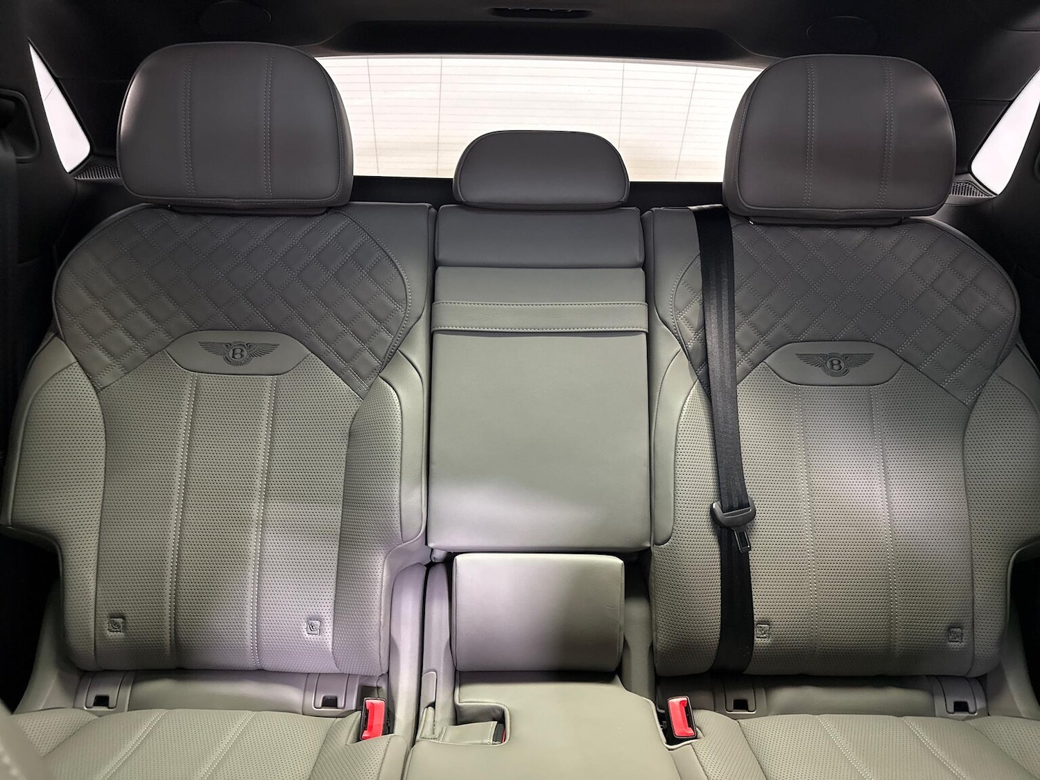 Used Bentley Bentayga 2024 for sale - 76638862: Photo 20