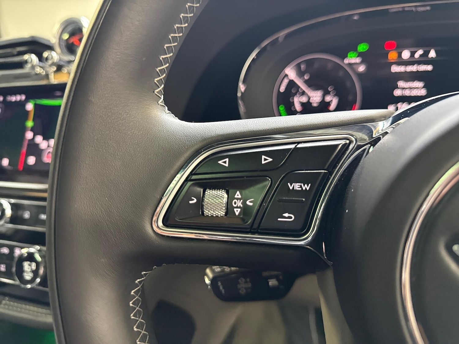 Used Bentley Bentayga 2024 for sale - 76638862: Photo 30