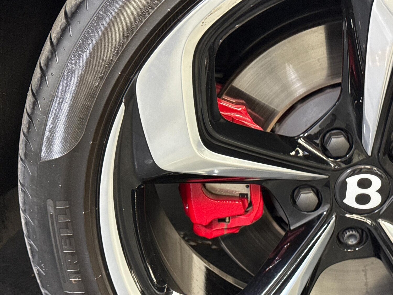 Used Bentley Bentayga 2024 for sale - 76638862: Photo 38