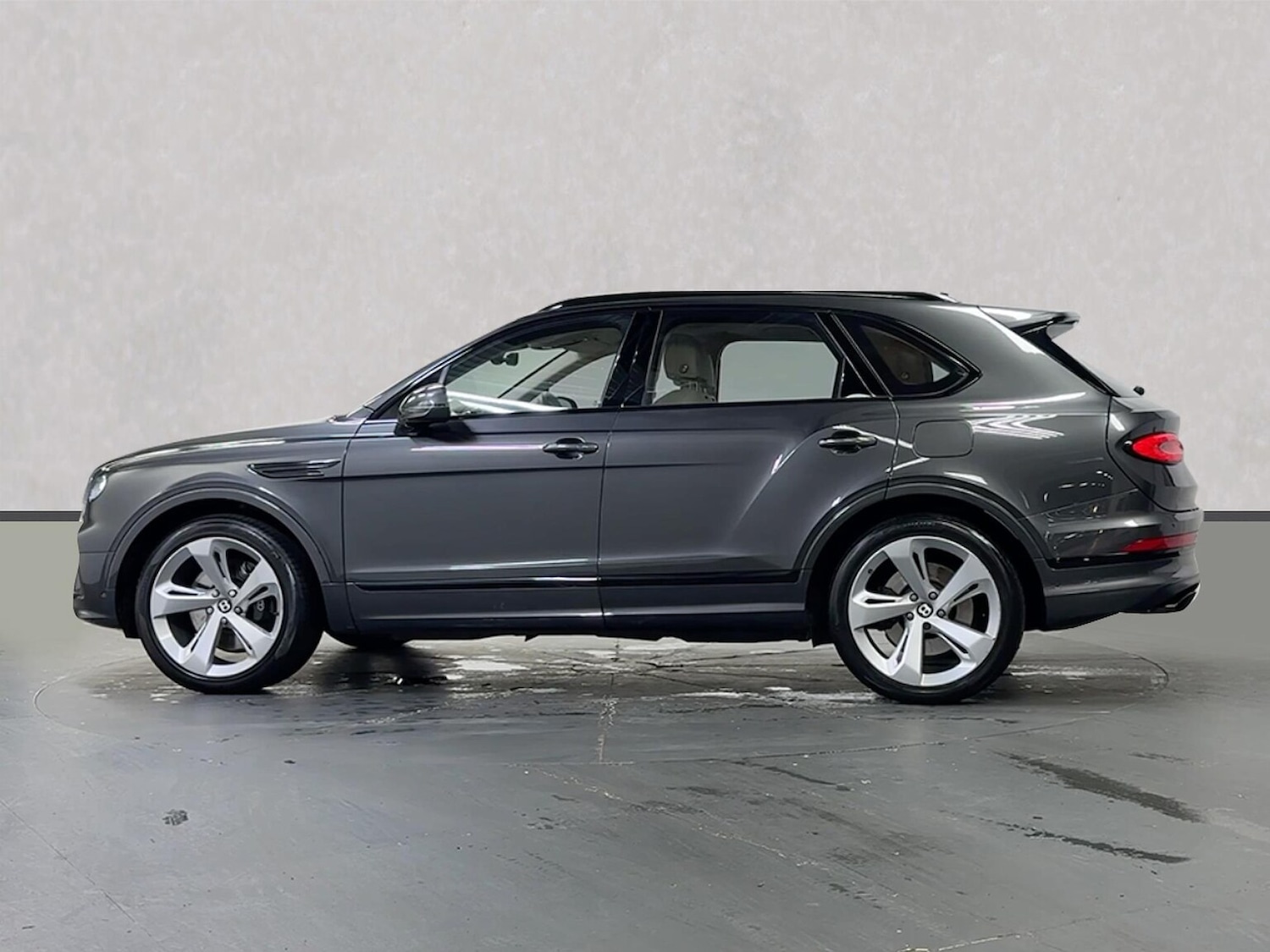 Used Bentley Bentayga 2023 for sale - 78064410: Photo 10