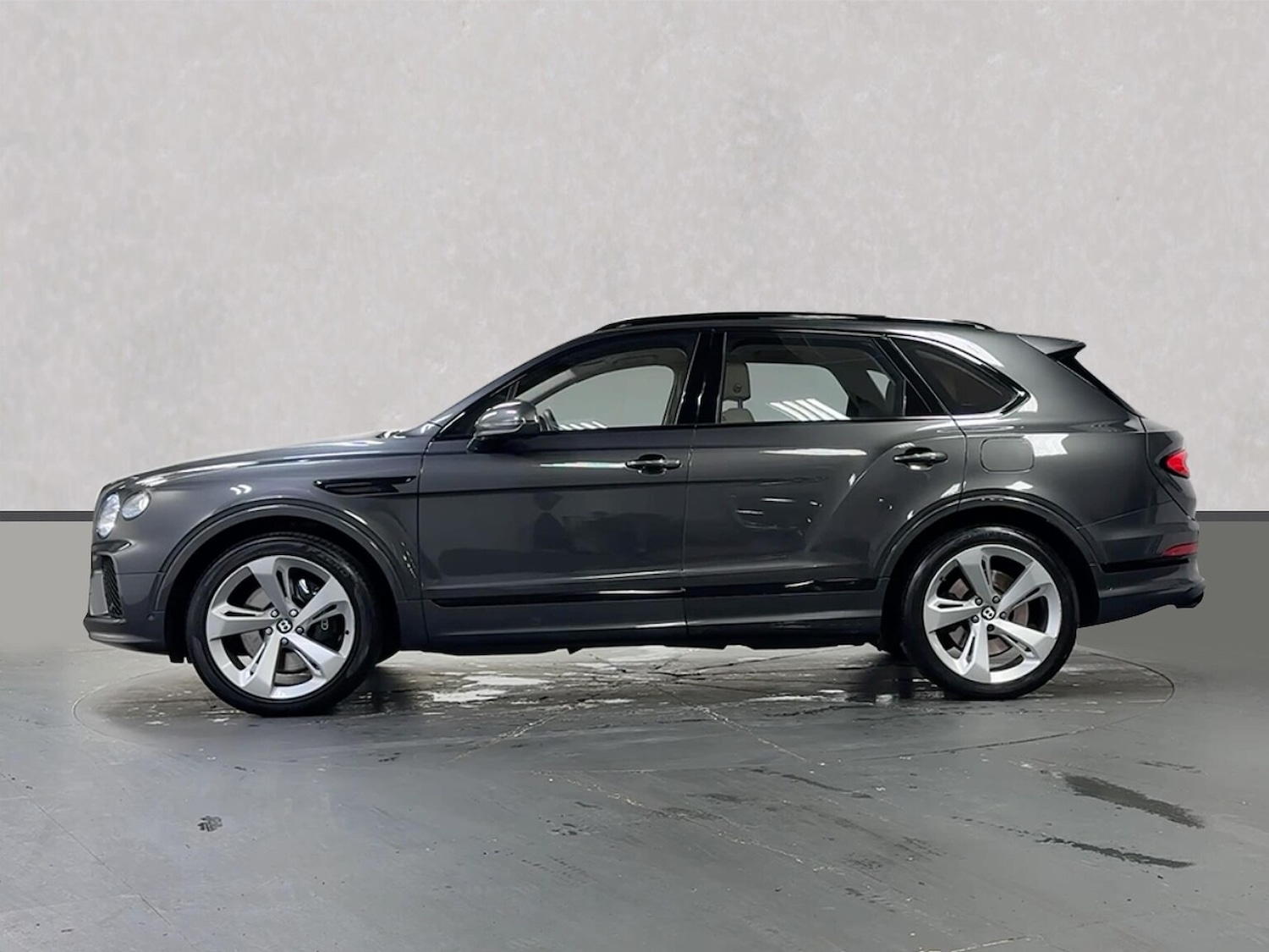 Used Bentley Bentayga 2023 for sale - 78064410: Photo 11