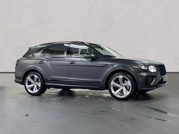 Used Bentley Bentayga 2023 for sale - 78064410: Photo