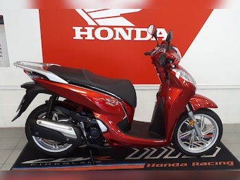 Used Honda SH300 2016 for sale - bike-63205138: Photo