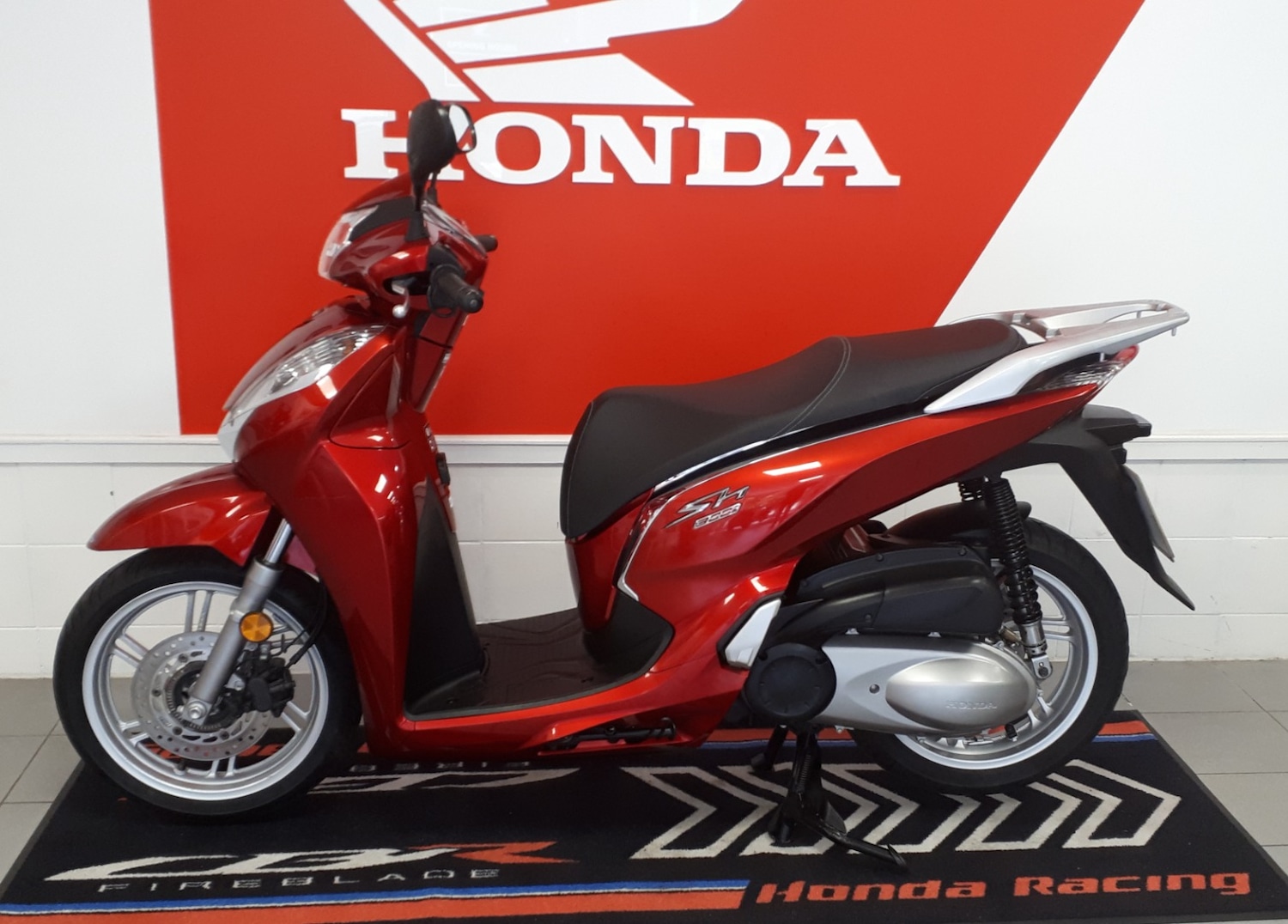 Used Honda SH300 2016 for sale - 63205138: Photo 2