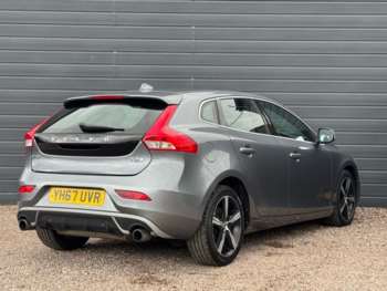 Used Volvo V40 2017 for sale - 75149164: Photo