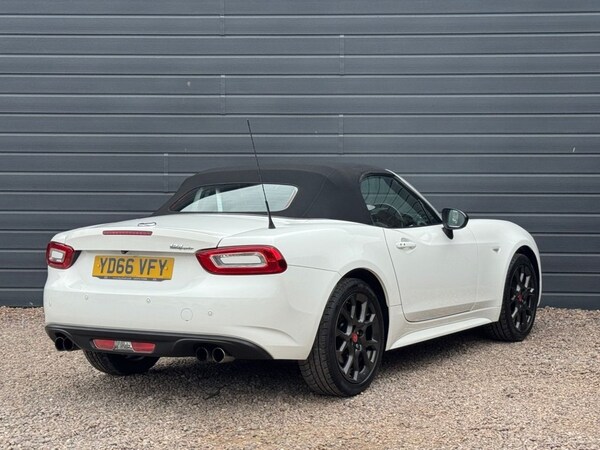 Used Fiat 124 Spider 2016 for sale - 75573832: Photo 3